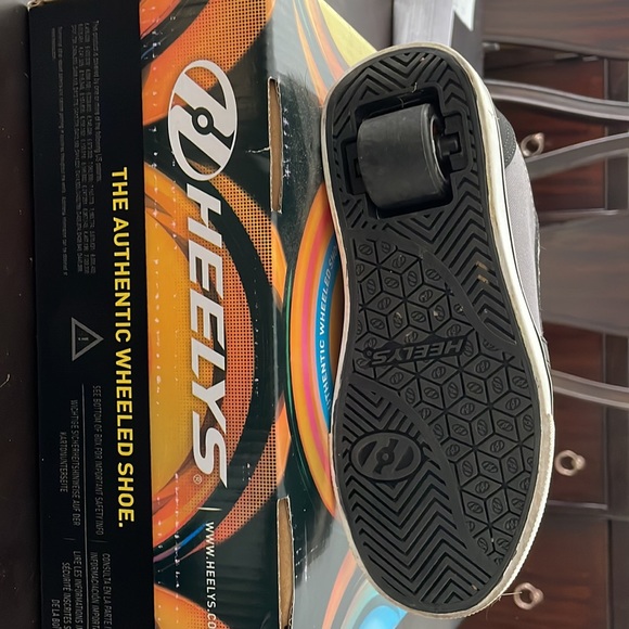 Healy’s size 1 …worn probably 2 times to try them out l. - Picture 3 of 4